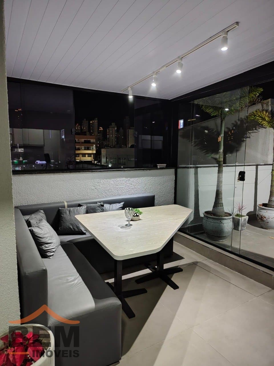 Apartamento para Venda com 3 quartos e 150m² no bairro Centro, em Balneário Camboriú