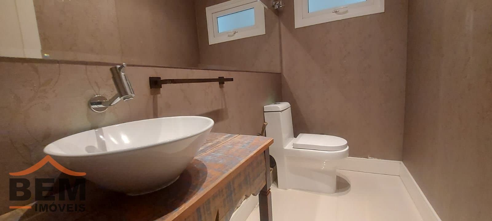 Casa para Venda com 5 quartos e 445m² no bairro Praia dos Amores, em Balneário Camboriú