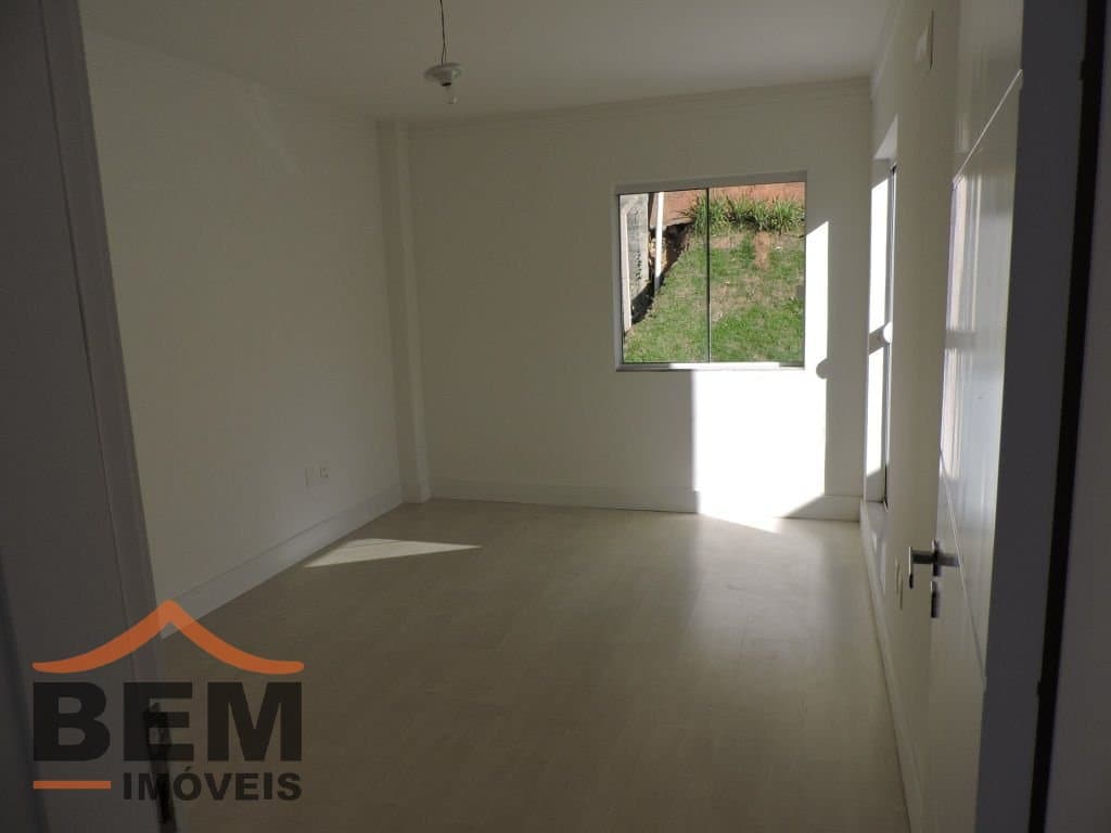 Casa para Venda com 3 quartos e 176m² no bairro Praia dos Amores, em Balneário Camboriú