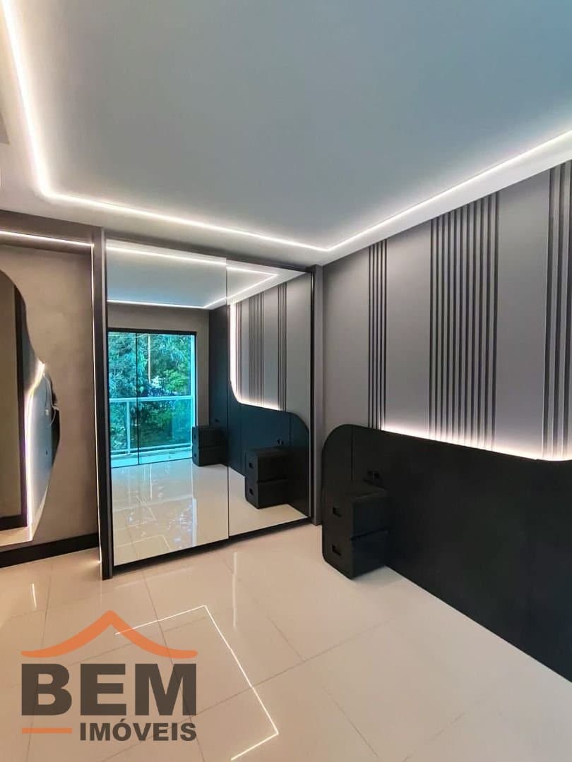 Apartamento para Venda com 3 quartos e 149m² no bairro Cabeçudas, em Itajaí