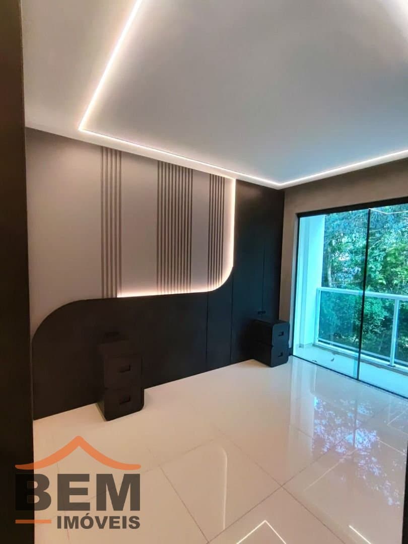 Apartamento para Venda com 3 quartos e 149m² no bairro Cabeçudas, em Itajaí