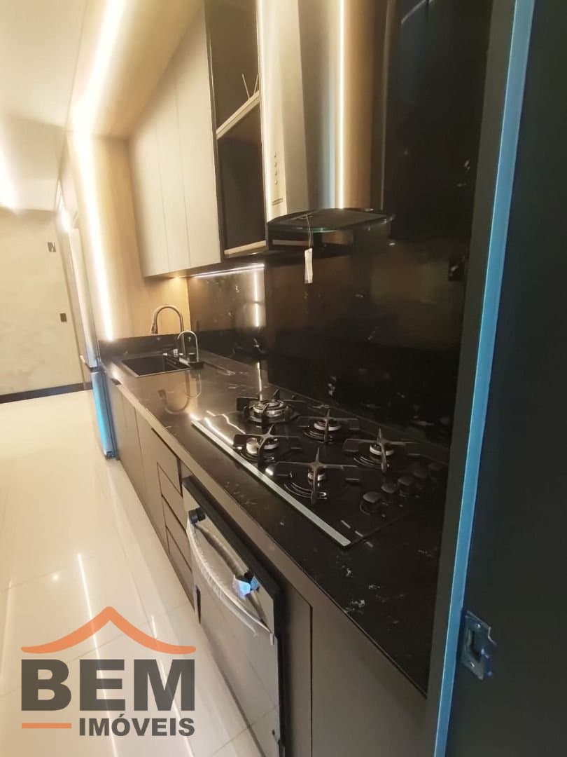 Apartamento para Venda com 3 quartos e 149m² no bairro Cabeçudas, em Itajaí