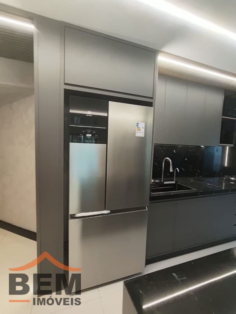 Apartamento para Venda com 3 quartos e 149m² no bairro Cabeçudas, em Itajaí