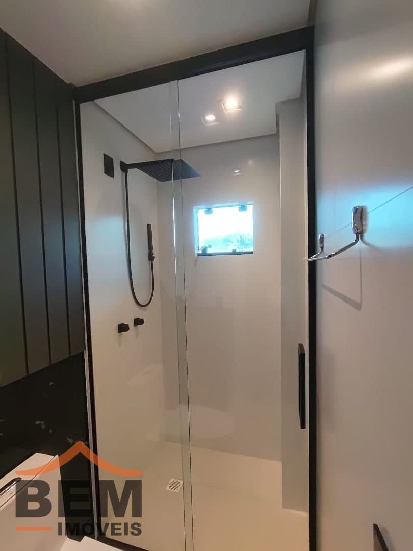 Apartamento para Venda com 3 quartos e 149m² no bairro Cabeçudas, em Itajaí