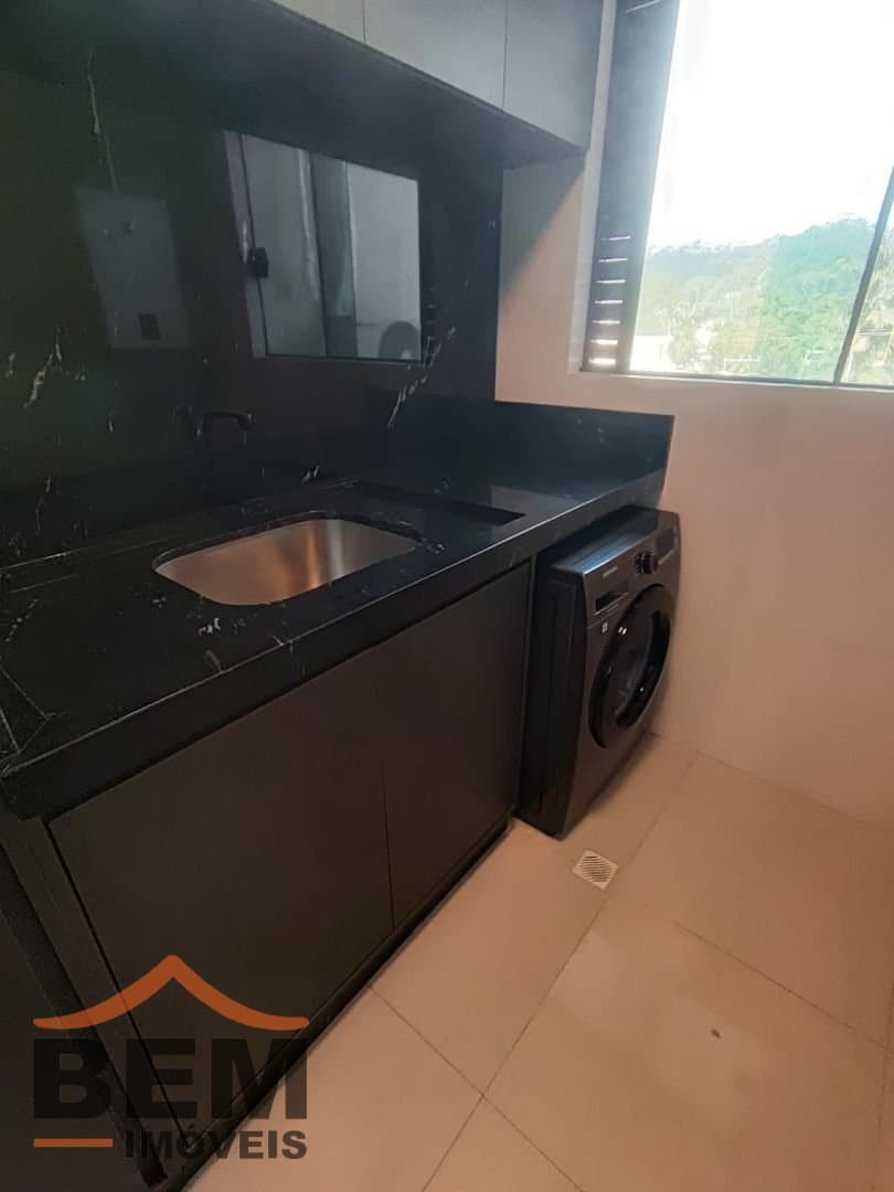 Apartamento para Venda com 3 quartos e 149m² no bairro Cabeçudas, em Itajaí