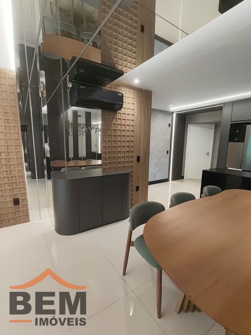 Apartamento para Venda com 3 quartos e 149m² no bairro Cabeçudas, em Itajaí