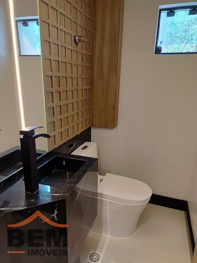 Apartamento para Venda com 3 quartos e 149m² no bairro Cabeçudas, em Itajaí