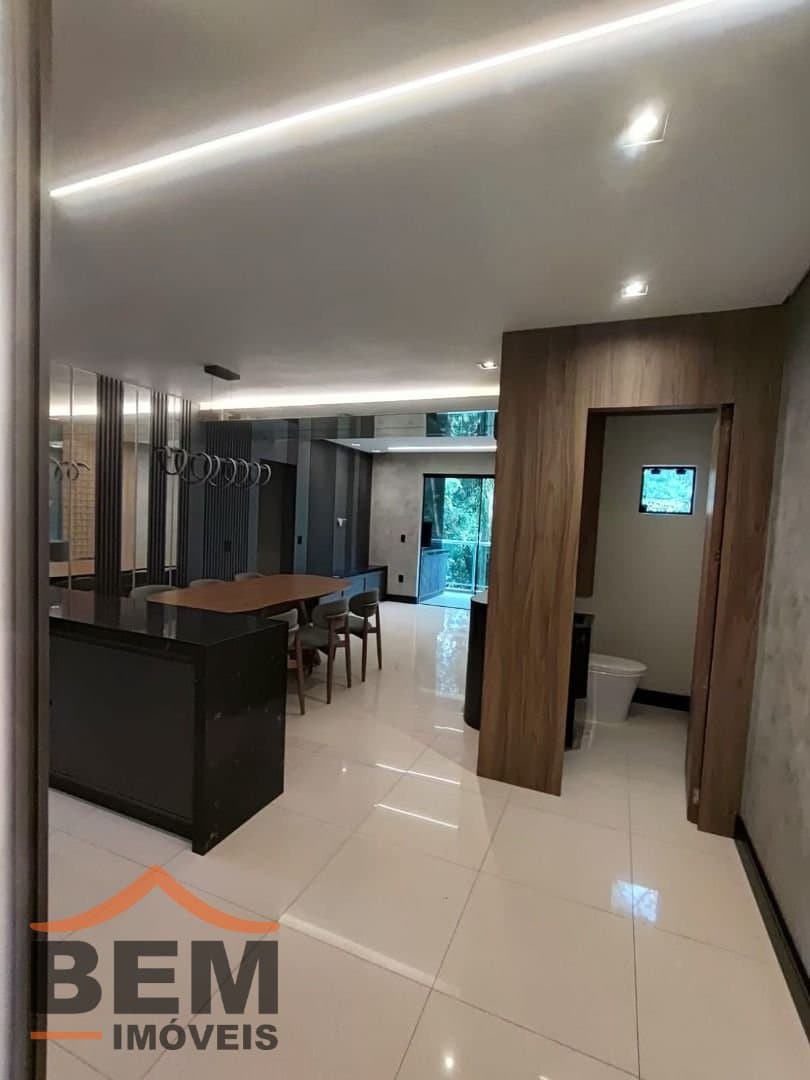 Apartamento para Venda com 3 quartos e 149m² no bairro Cabeçudas, em Itajaí