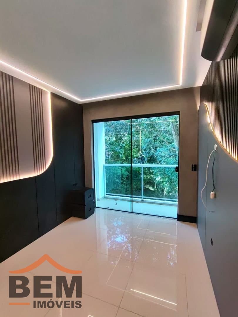 Apartamento para Venda com 3 quartos e 149m² no bairro Cabeçudas, em Itajaí
