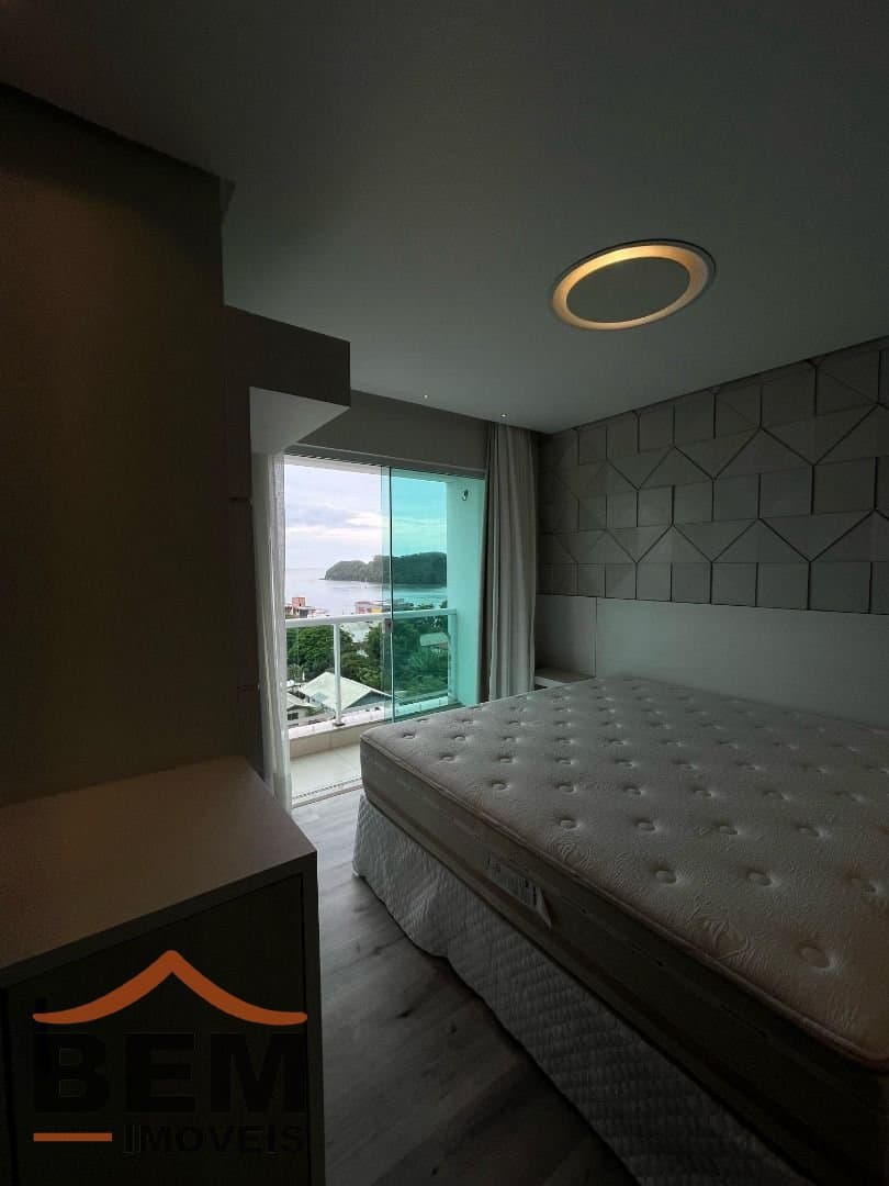 Apartamento para Venda com 5 quartos e 296m² no bairro Cabeçudas, em Itajaí