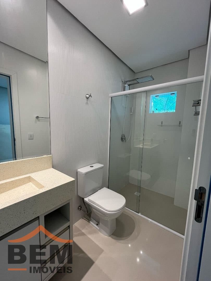 Apartamento para Venda com 5 quartos e 296m² no bairro Cabeçudas, em Itajaí