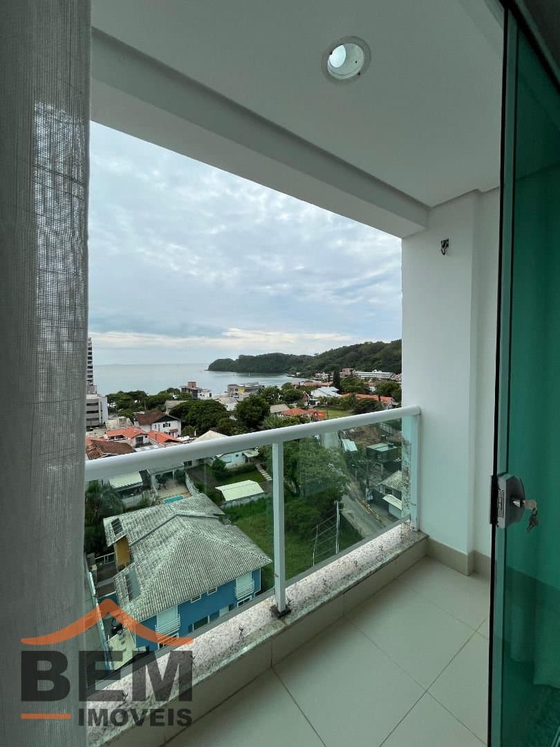 Apartamento para Venda com 5 quartos e 296m² no bairro Cabeçudas, em Itajaí