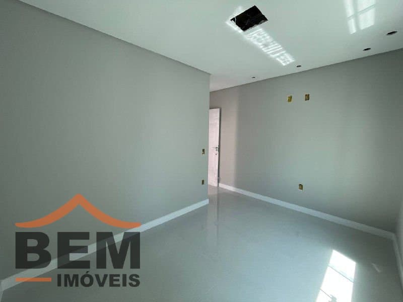 Casa para Venda com 2 quartos e 74m² no bairro Bairro Rio Pequeno, em Camboriú