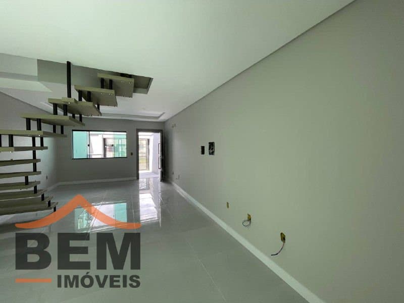 Casa para Venda com 2 quartos e 74m² no bairro Bairro Rio Pequeno, em Camboriú