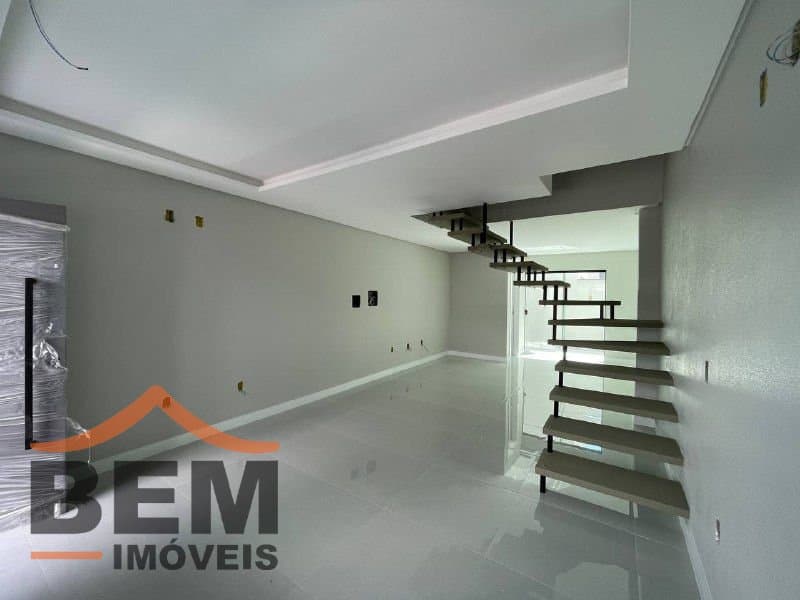Casa para Venda com 2 quartos e 74m² no bairro Bairro Rio Pequeno, em Camboriú