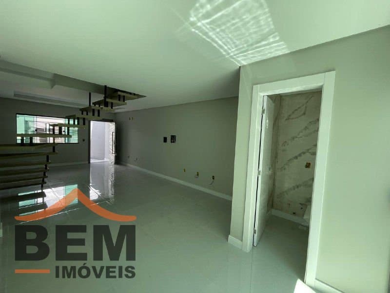 Casa para Venda com 2 quartos e 74m² no bairro Bairro Rio Pequeno, em Camboriú