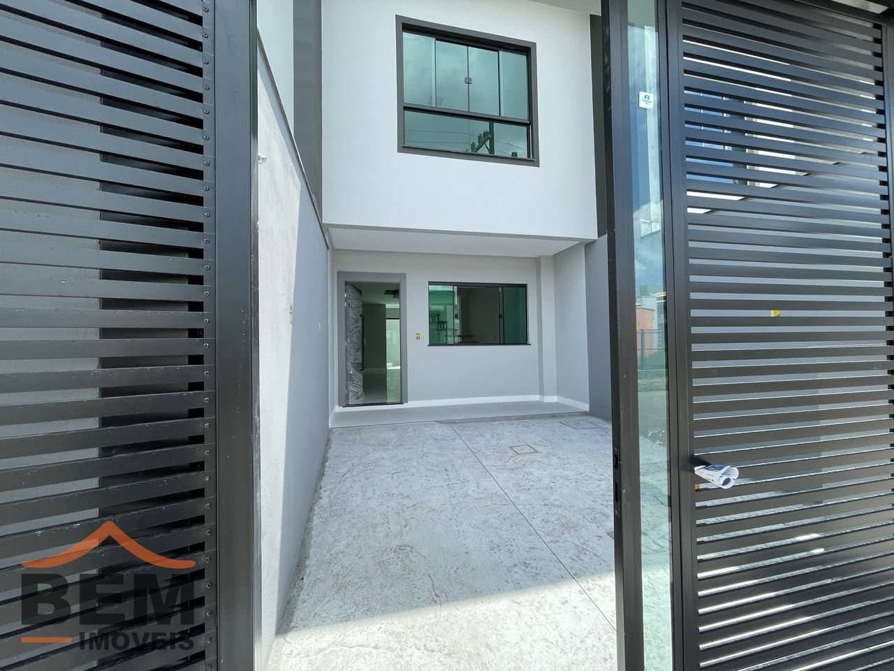 Casa para Venda com 2 quartos e 74m² no bairro Bairro Rio Pequeno, em Camboriú