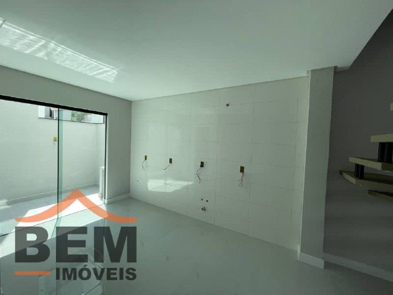 Casa para Venda com 2 quartos e 74m² no bairro Bairro Rio Pequeno, em Camboriú