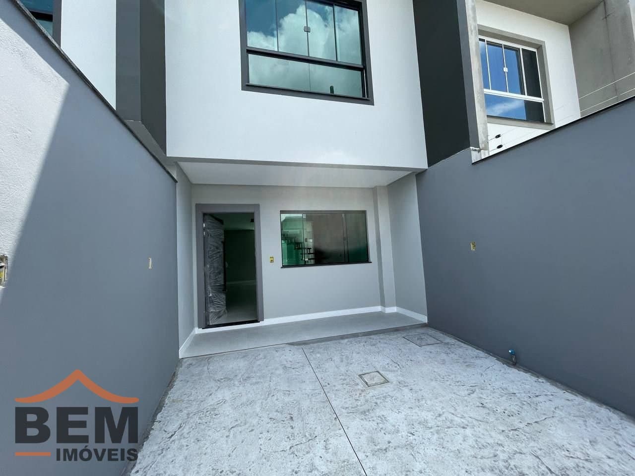 Casa para Venda com 2 quartos e 74m² no bairro Bairro Rio Pequeno, em Camboriú