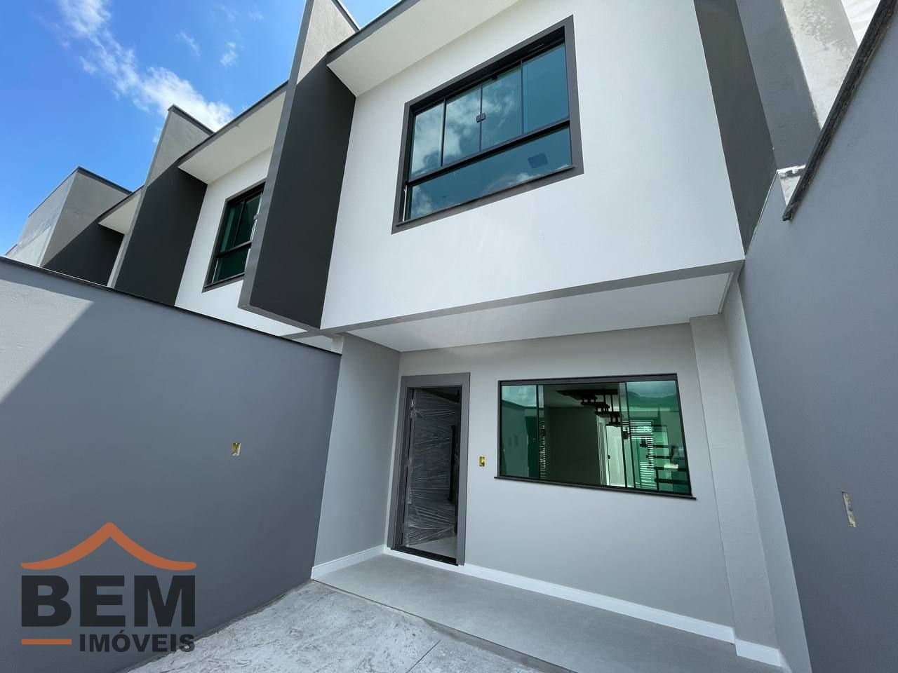 Casa para Venda com 2 quartos e 74m² no bairro Bairro Rio Pequeno, em Camboriú
