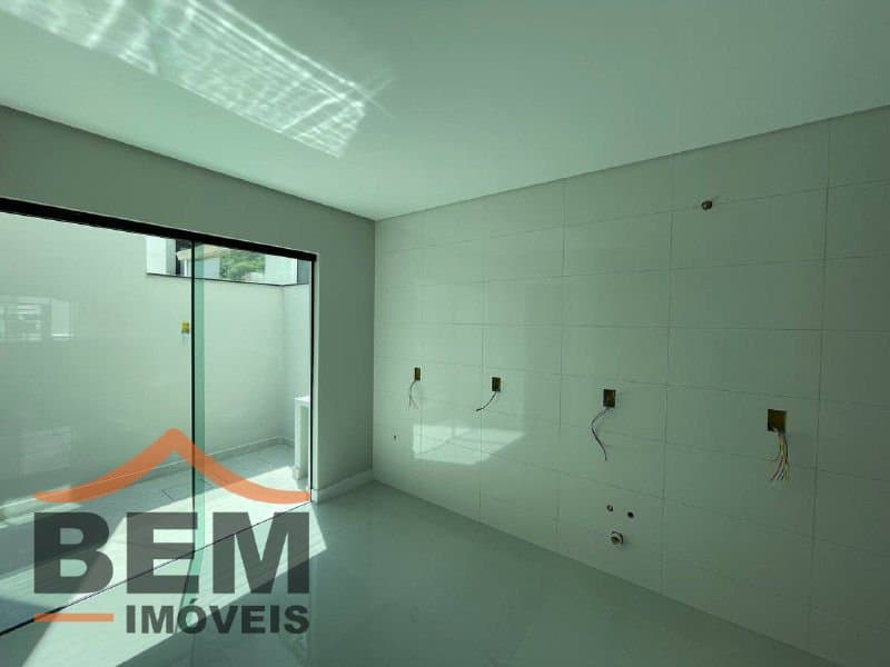Casa para Venda com 2 quartos e 74m² no bairro Bairro Rio Pequeno, em Camboriú