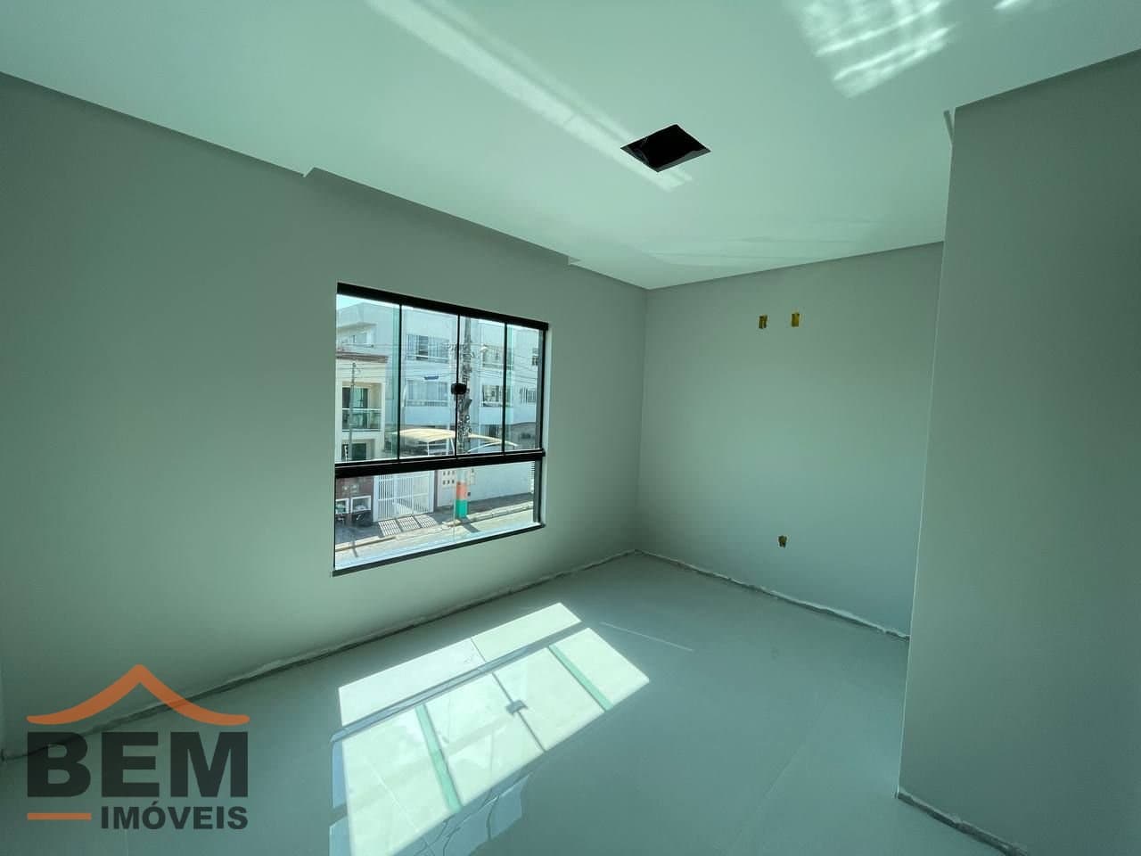 Casa para Venda com 3 quartos e 107m² no bairro Bairro Rio Pequeno, em Camboriú