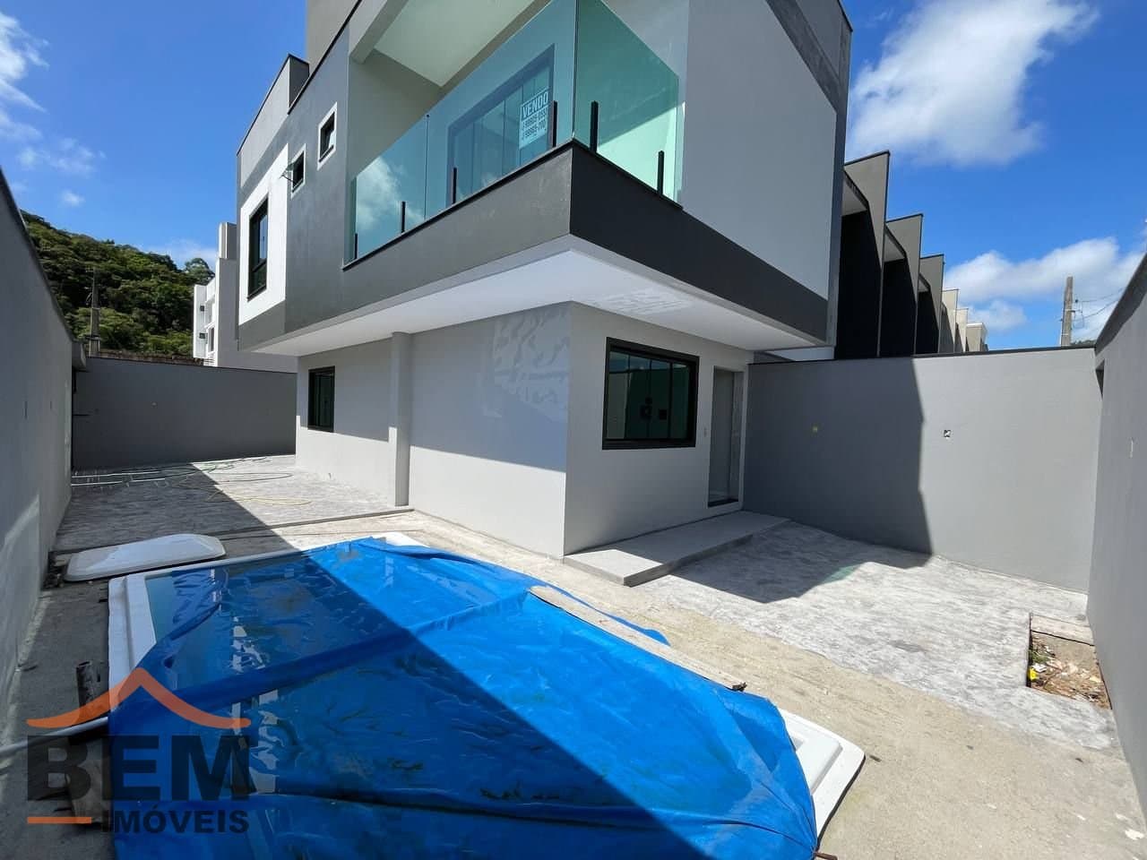 Casa para Venda com 3 quartos e 107m² no bairro Bairro Rio Pequeno, em Camboriú