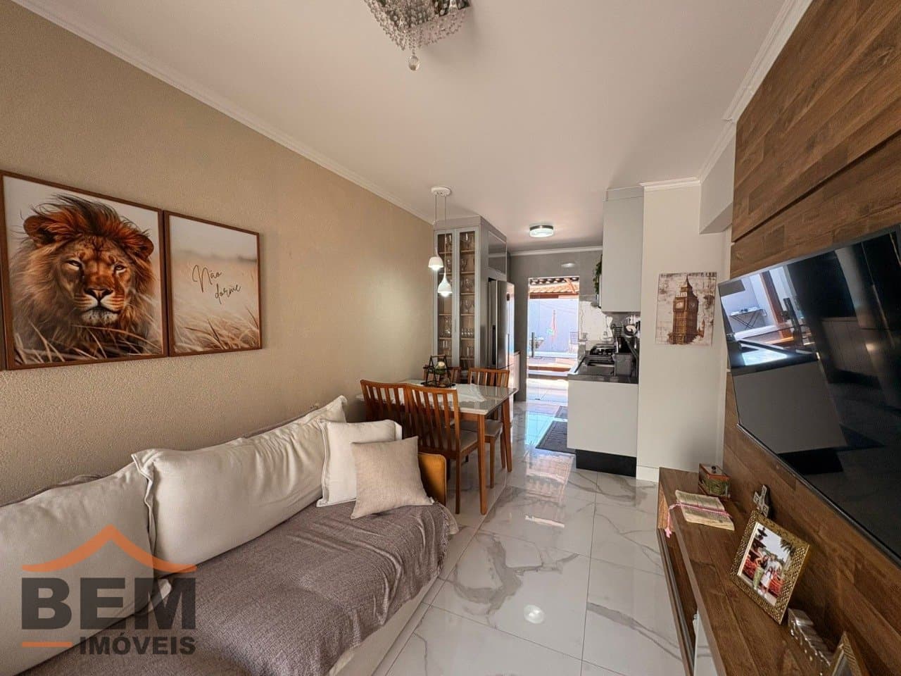 Casa para Venda com 2 quartos e 140m² no bairro Espinheiros, em Itajaí