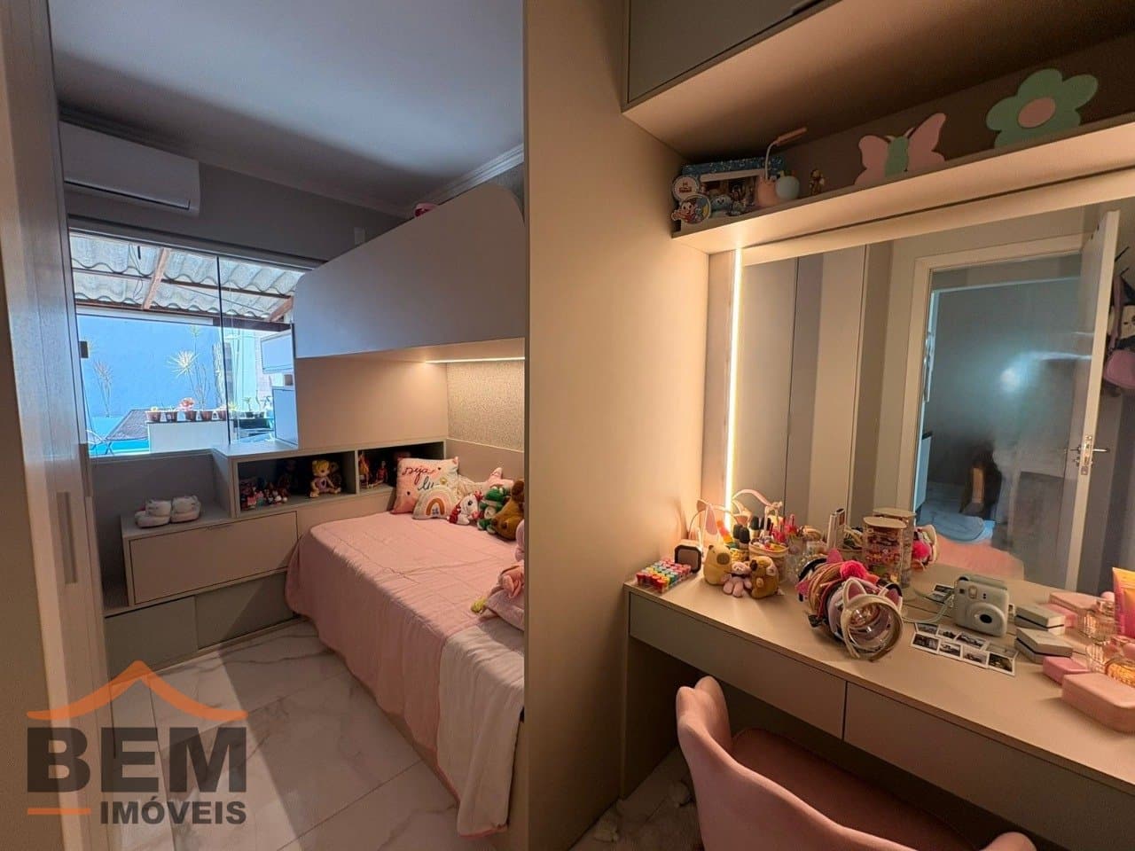 Casa para Venda com 2 quartos e 140m² no bairro Espinheiros, em Itajaí
