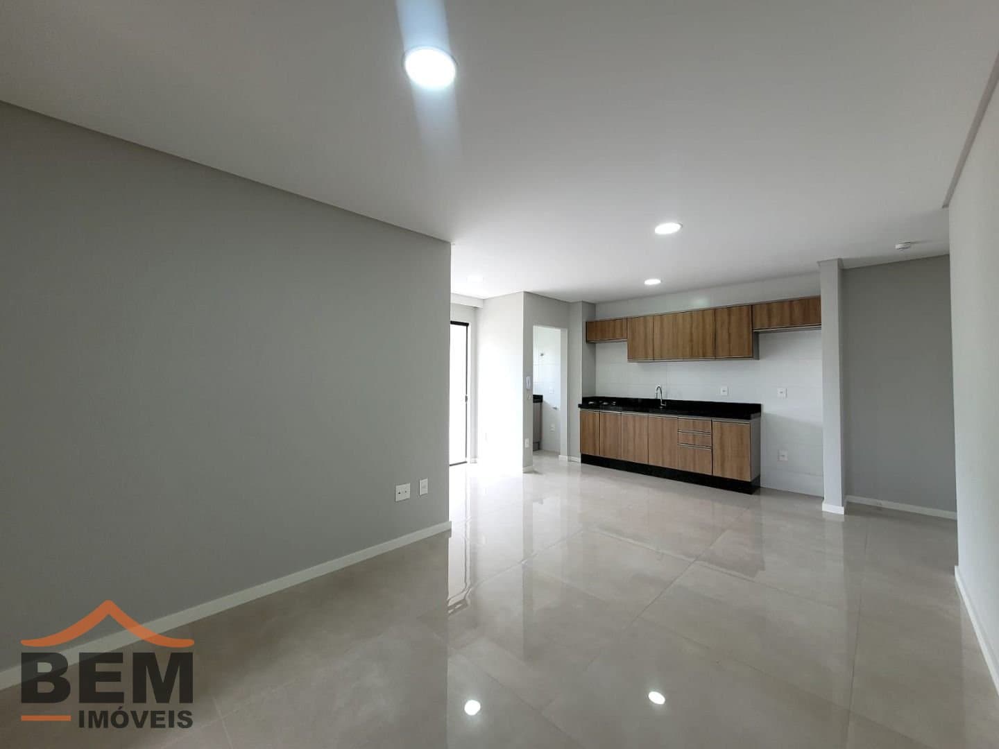 Apartamento com 2 quartos e 74m² no bairro Fazenda, em Itajaí