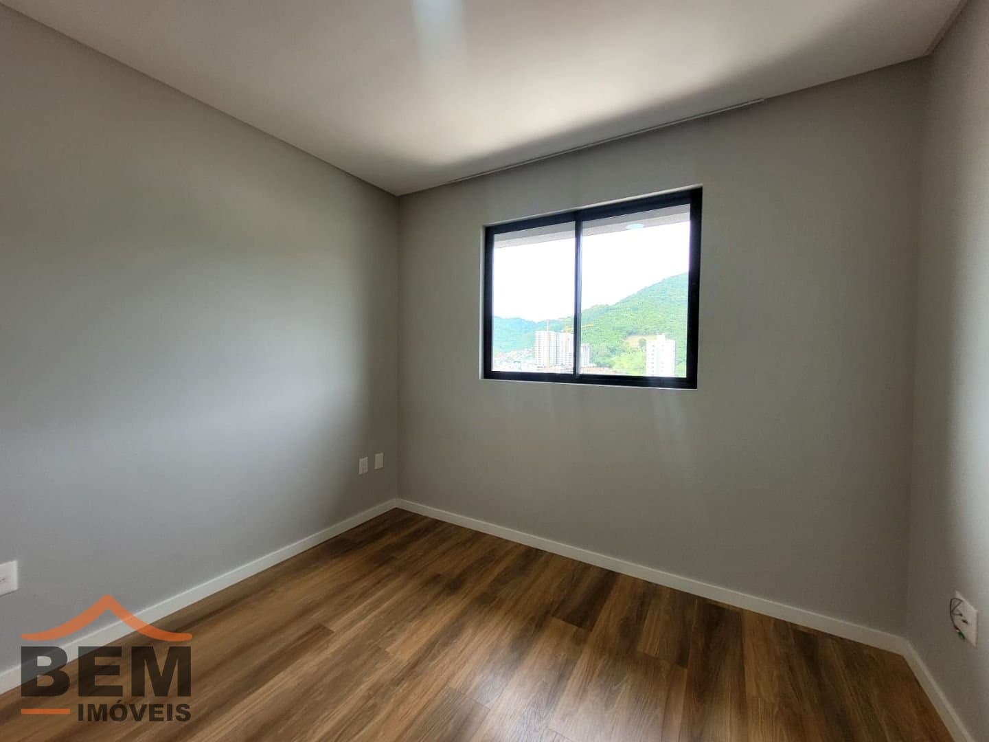 Apartamento com 2 quartos e 74m² no bairro Fazenda, em Itajaí