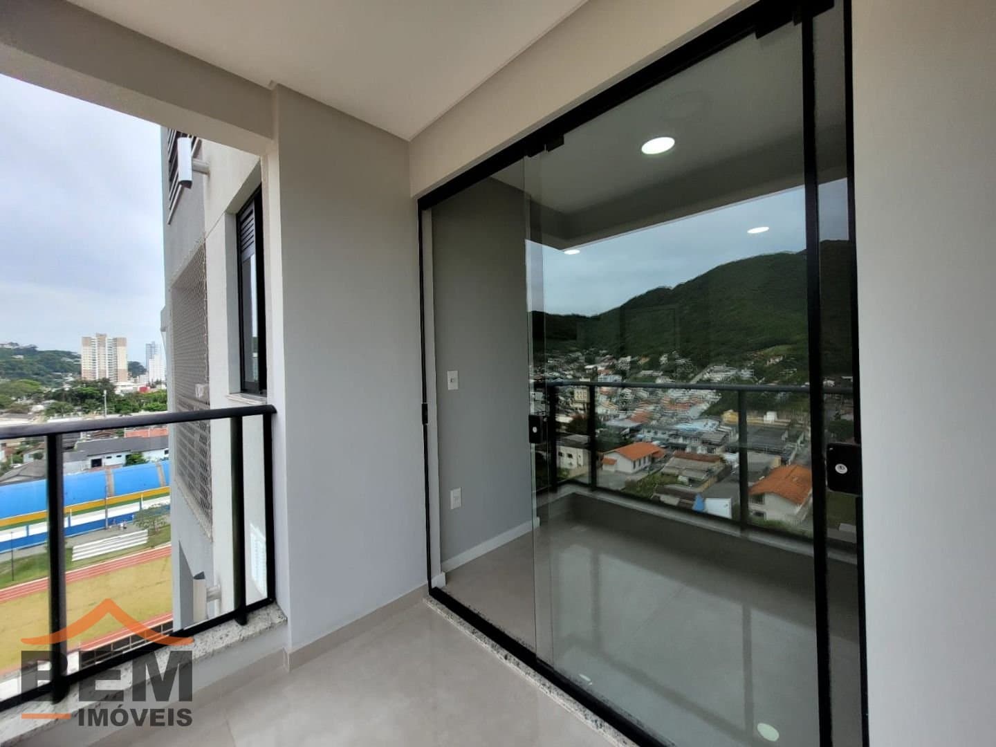 Apartamento com 2 quartos e 74m² no bairro Fazenda, em Itajaí
