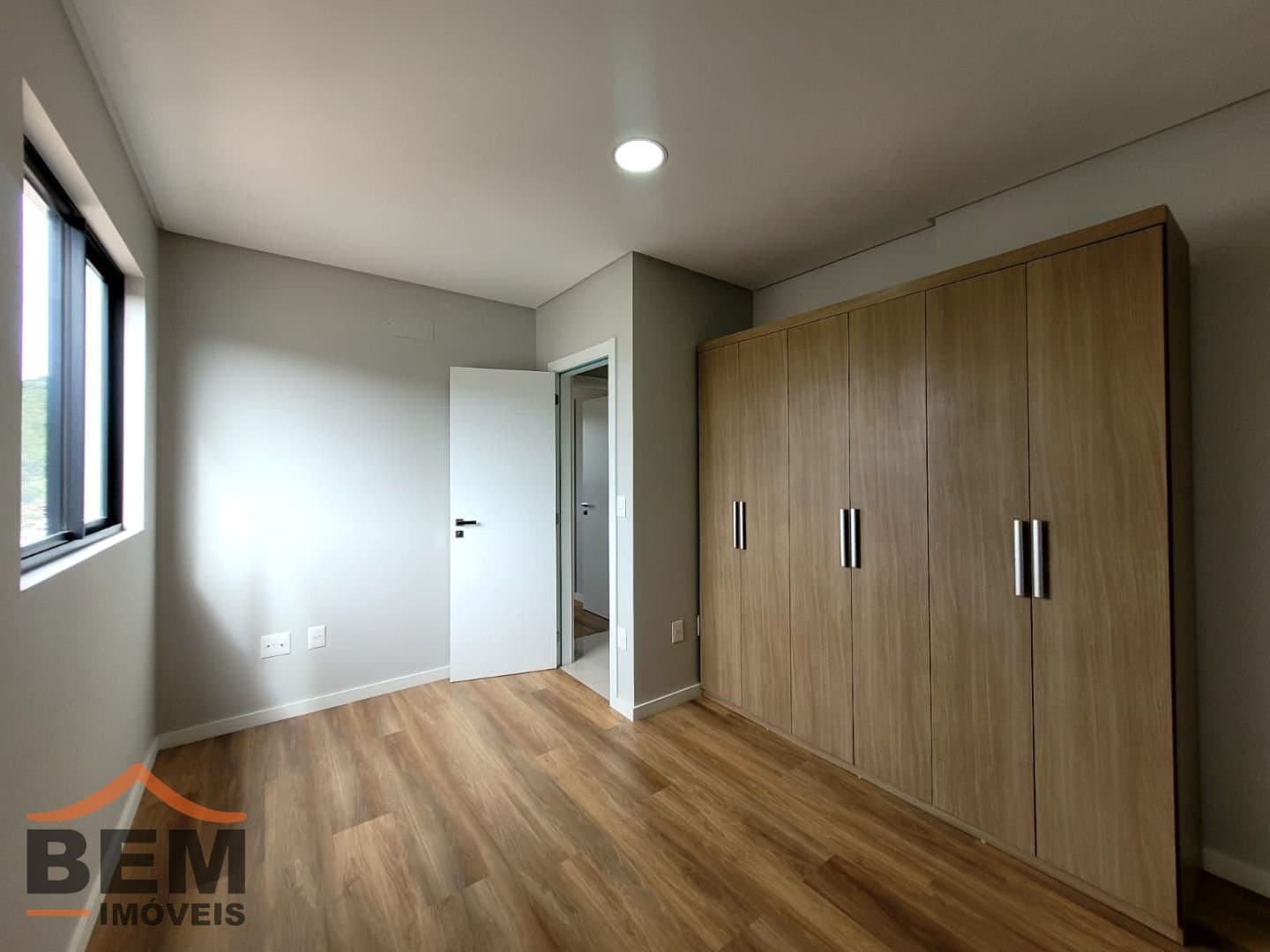 Apartamento com 2 quartos e 74m² no bairro Fazenda, em Itajaí