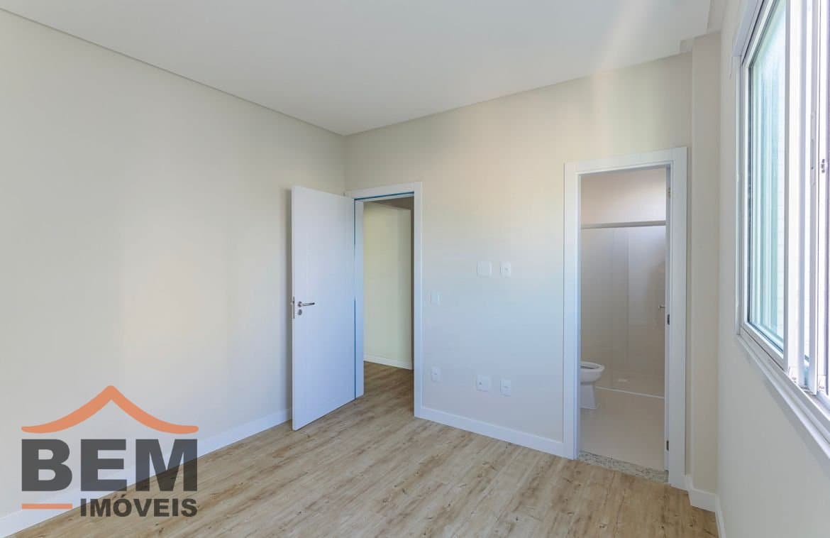 Apartamento para Venda com 4 quartos e 165m² no bairro Fazenda, em Itajaí
