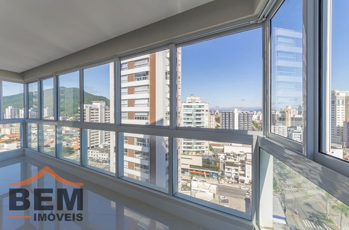 Apartamento para Venda com 4 quartos e 165m² no bairro Fazenda, em Itajaí