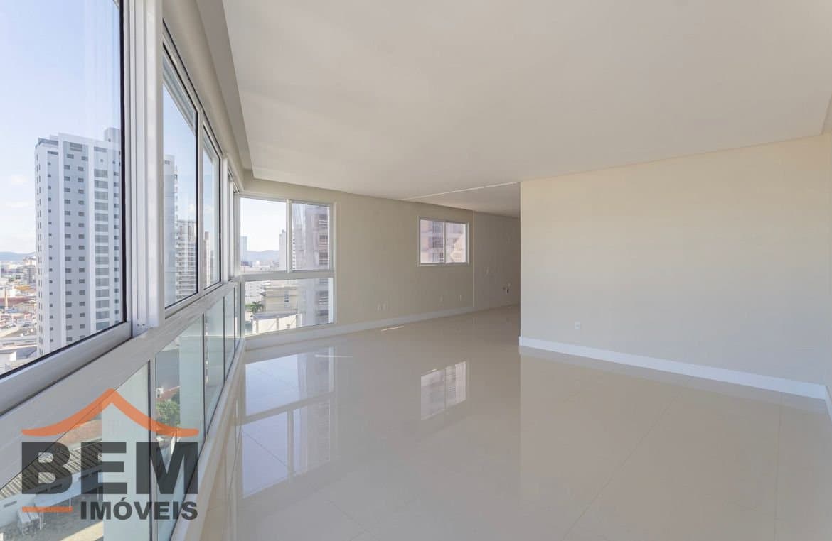 Apartamento para Venda com 4 quartos e 165m² no bairro Fazenda, em Itajaí