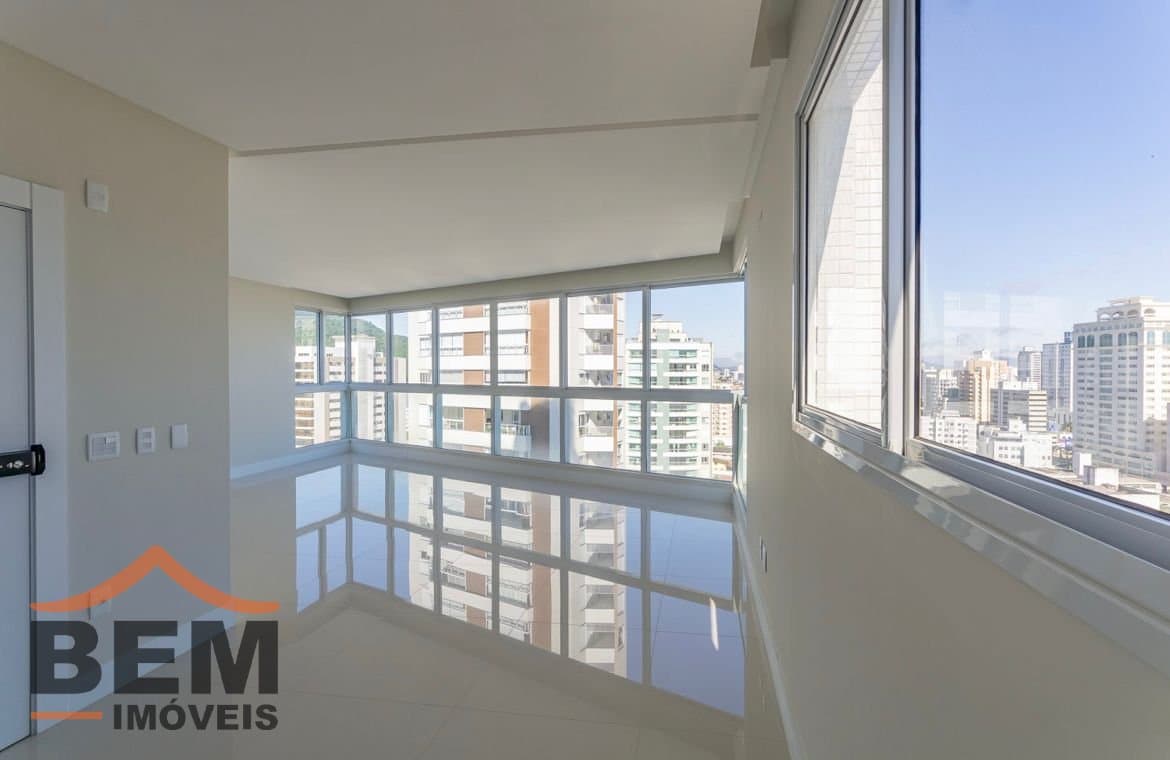 Apartamento para Venda com 4 quartos e 165m² no bairro Fazenda, em Itajaí