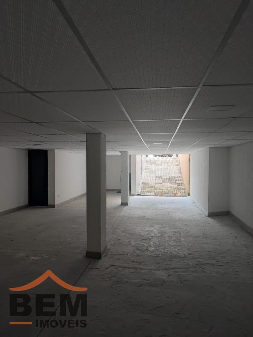 Casa para Venda com 3 quartos e 238m² no bairro Ariribá, em Balneário Camboriú