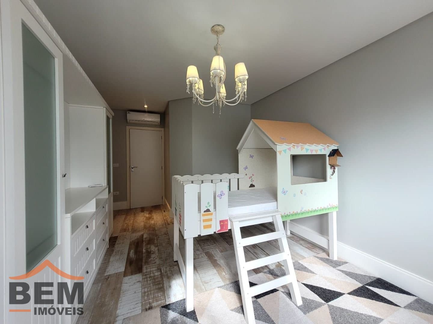 Apartamento para Locação com 4 quartos e 270m² no bairro Pioneiros, em Balneário Camboriú: 38-DORMITÓRIO SUÍTE 03