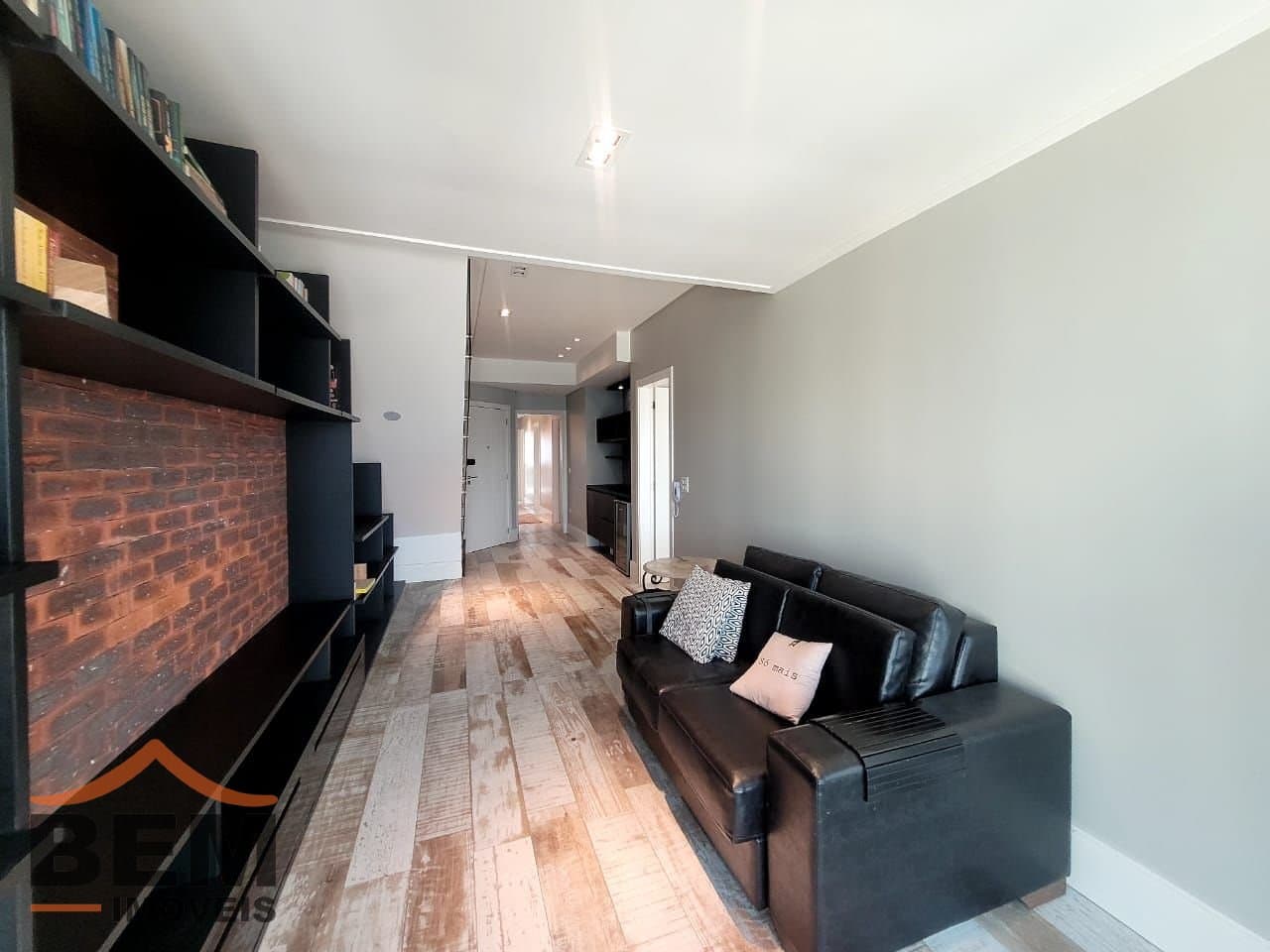Apartamento para Locação com 4 quartos e 270m² no bairro Pioneiros, em Balneário Camboriú: 18- SALA DE ESTAR 03