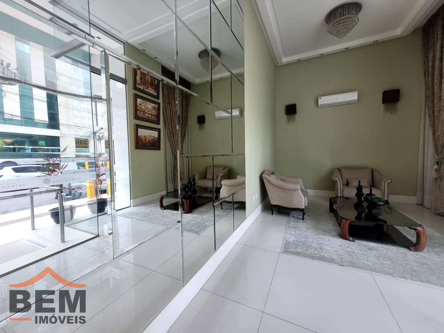Apartamento para Locação com 4 quartos e 270m² no bairro Pioneiros, em Balneário Camboriú: 02- PORTARIA