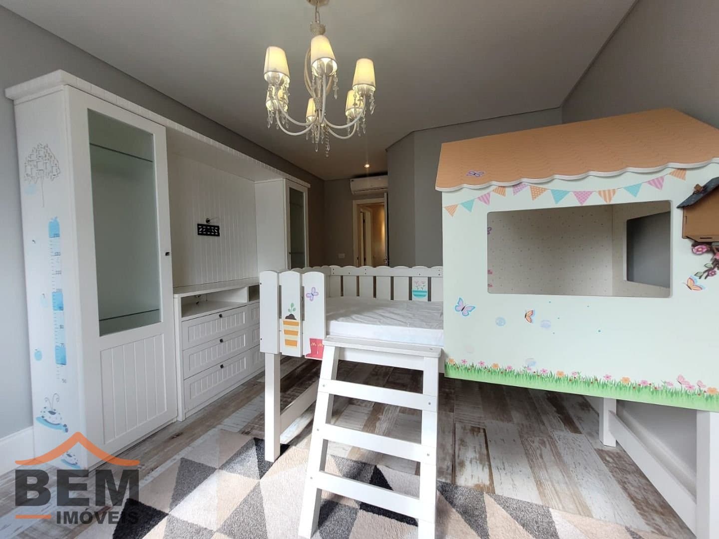Apartamento para Locação com 4 quartos e 270m² no bairro Pioneiros, em Balneário Camboriú: 37- DORMITÓRIO SUÍTE 03