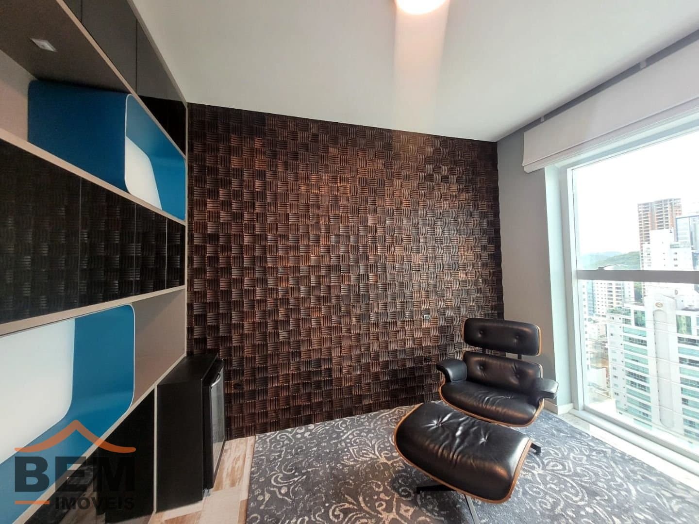 Apartamento para Locação com 4 quartos e 270m² no bairro Pioneiros, em Balneário Camboriú: 31- SALA DE ESTAR 03