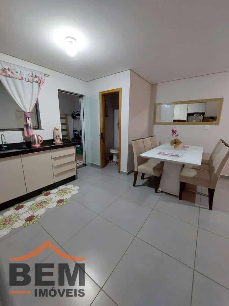 Casa para Venda com 2 quartos e 75m² no bairro Santa Regina, em Camboriú