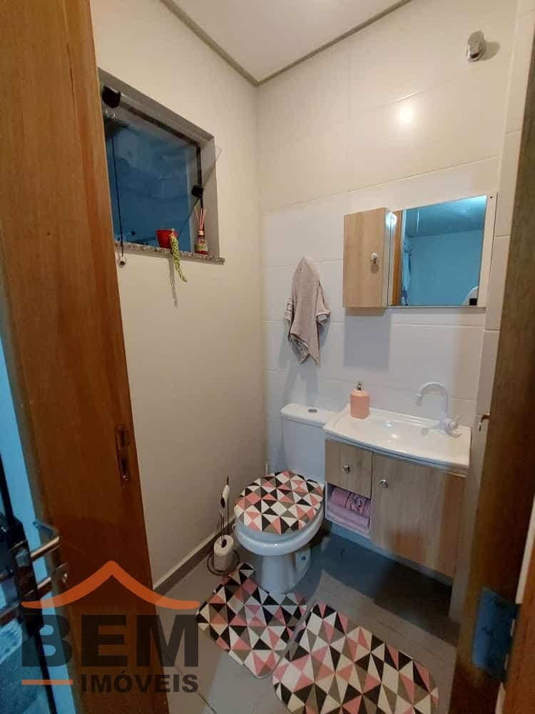 Casa para Venda com 2 quartos e 75m² no bairro Santa Regina, em Camboriú