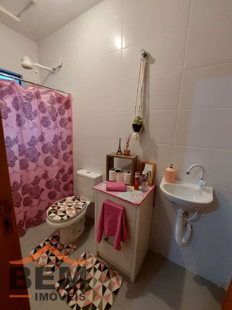 Casa para Venda com 2 quartos e 75m² no bairro Santa Regina, em Camboriú