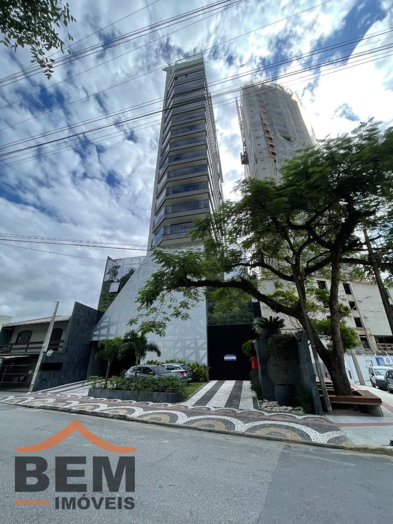 Apartamento para Venda com 3 quartos e 177m² no bairro Fazenda, em Itajaí