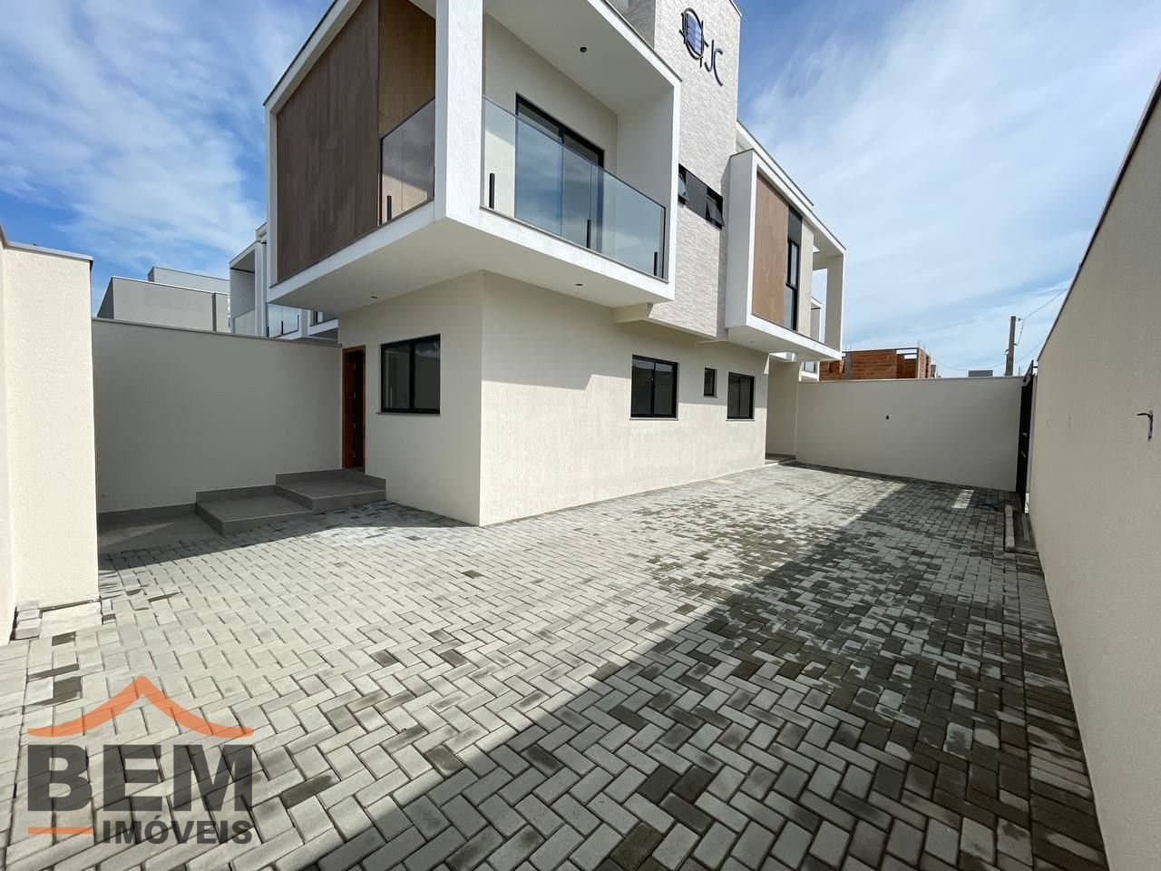 Casa para Venda com 3 quartos e 107m² no bairro Santa Regina, em Camboriú
