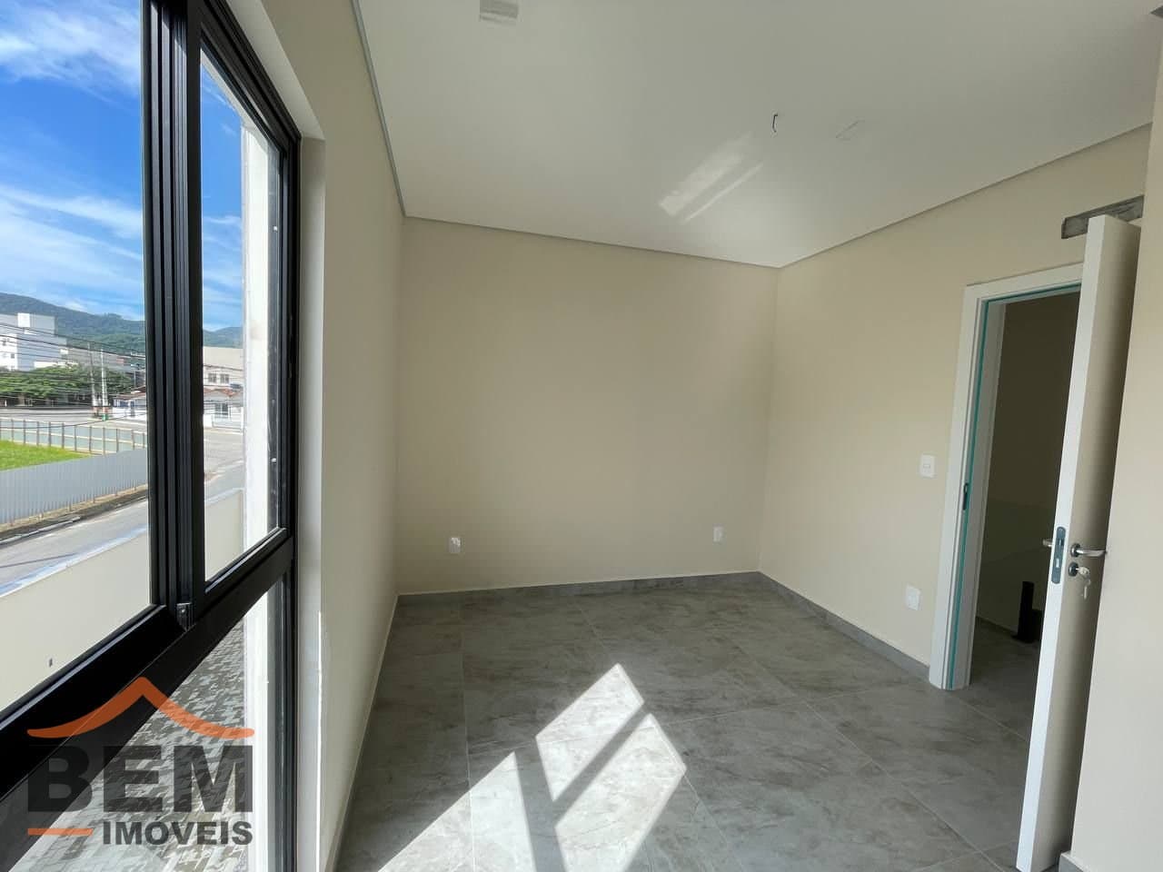 Casa para Venda com 3 quartos e 107m² no bairro Santa Regina, em Camboriú
