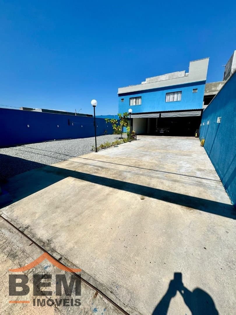 Casa para Venda com 2 quartos e 167m² no bairro Bairro Rio Pequeno, em Camboriú